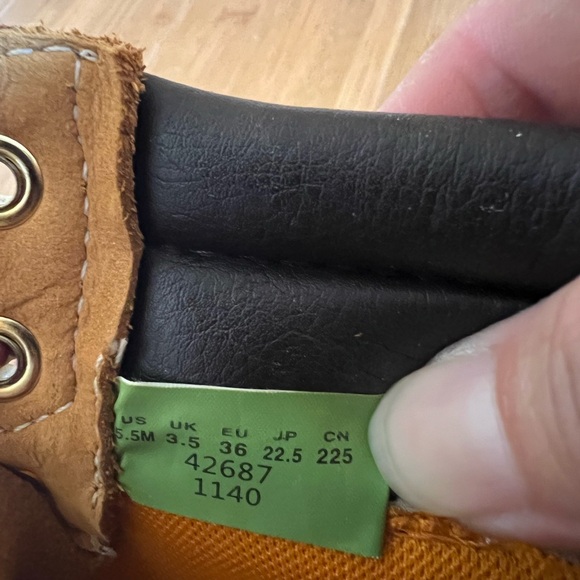 Very comfortable , worn once! - Picture 3 of 4